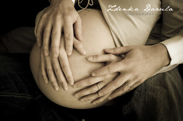 maternity photographers in Toronto